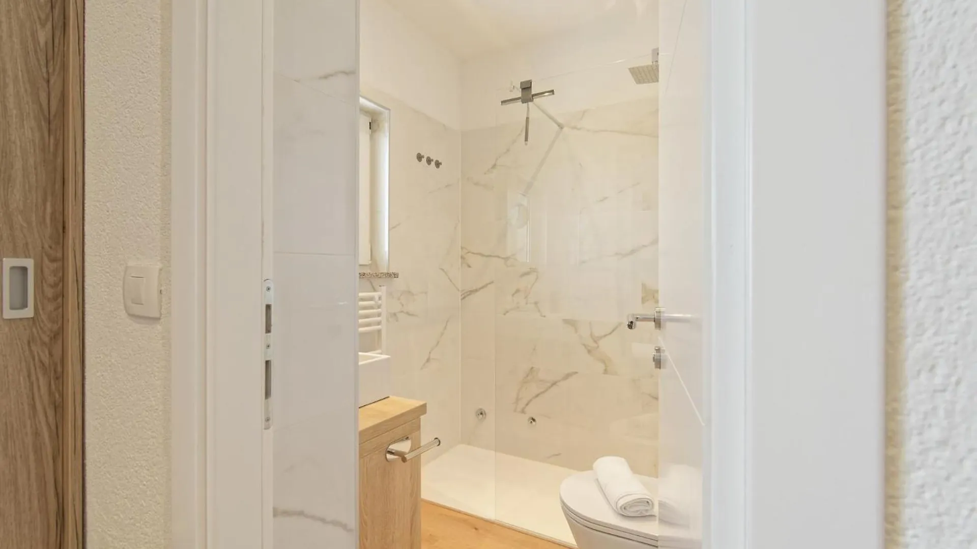 Apartments Sunliving By Rent Istria Vilanija