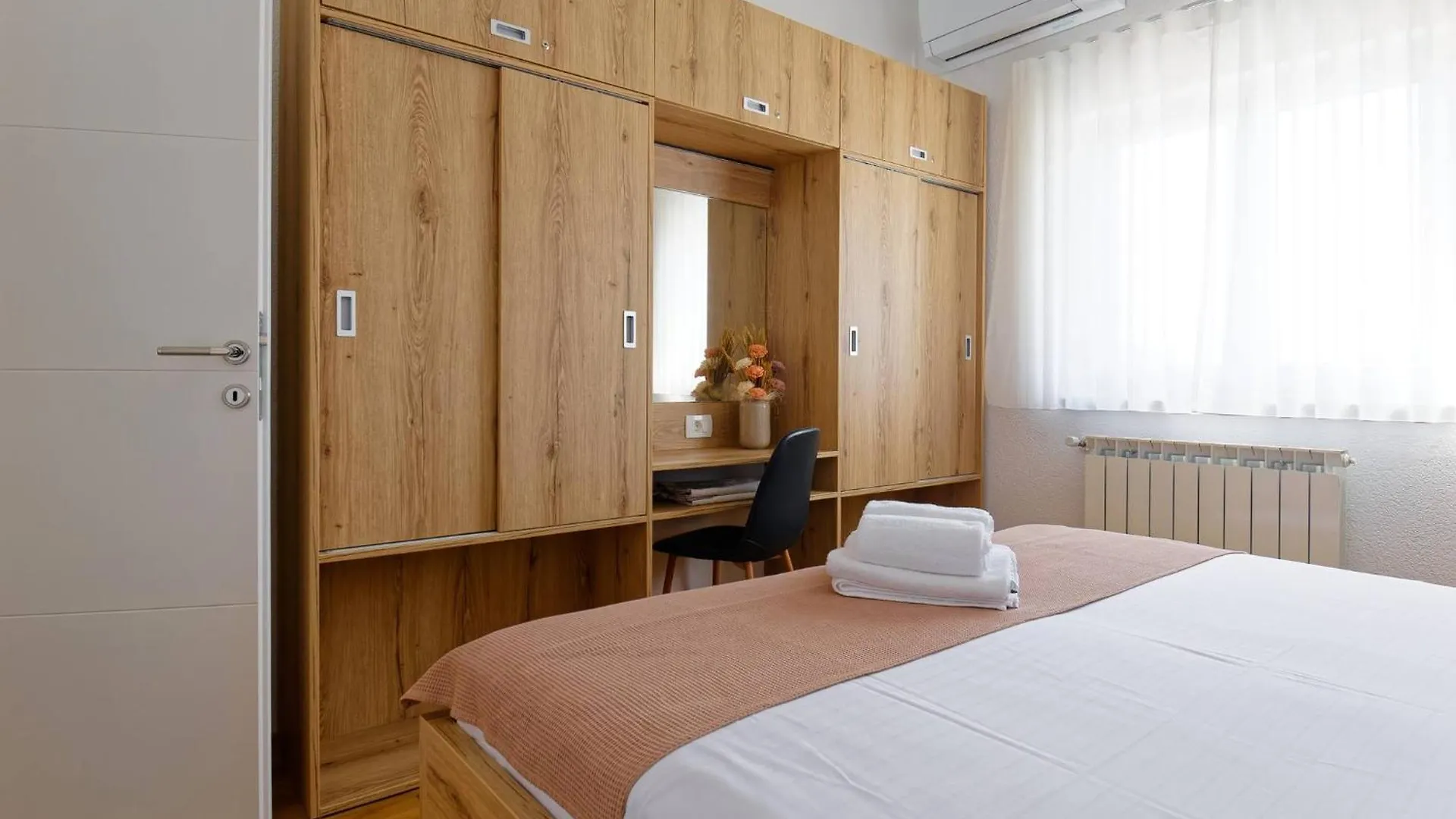 Apartments Sunliving By Rent Istria Vilanija